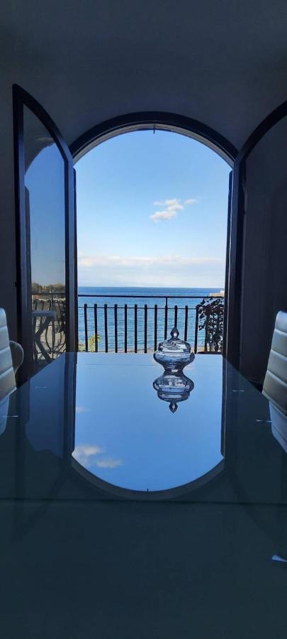 Appartamento Taormina Giardini-Naxos Exterior foto
